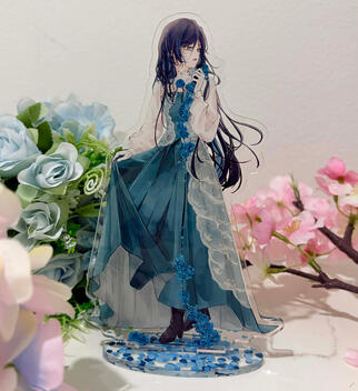 Ado Standee